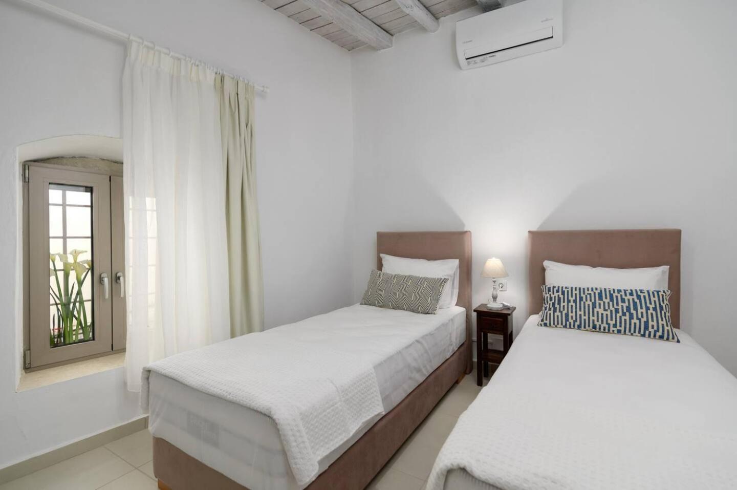 Chrisanthi Elegant Villa Pitsidia Exterior photo
