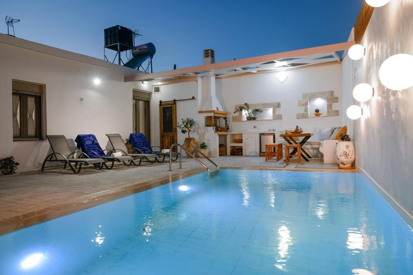 Chrisanthi Elegant Villa Pitsidia Exterior photo